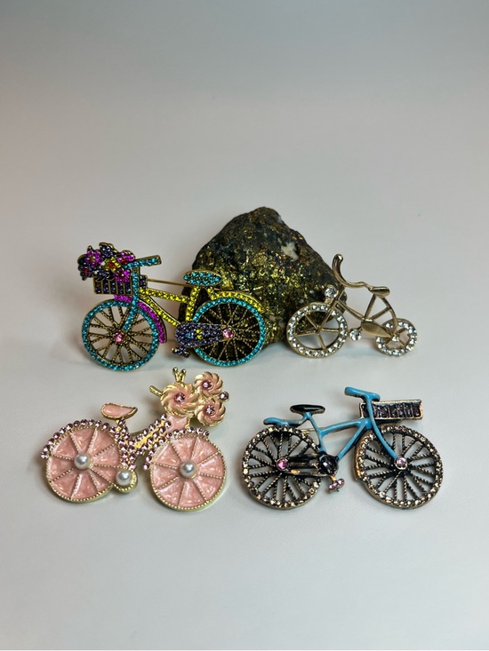 Jewelry - Bundle NEW lot bicycle bike rhinestone Multicolor Brooch Vintage style 4 pcs